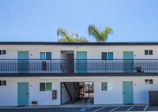 Point Loma Palms in San Diego, CA - Building Photo - Building Photo