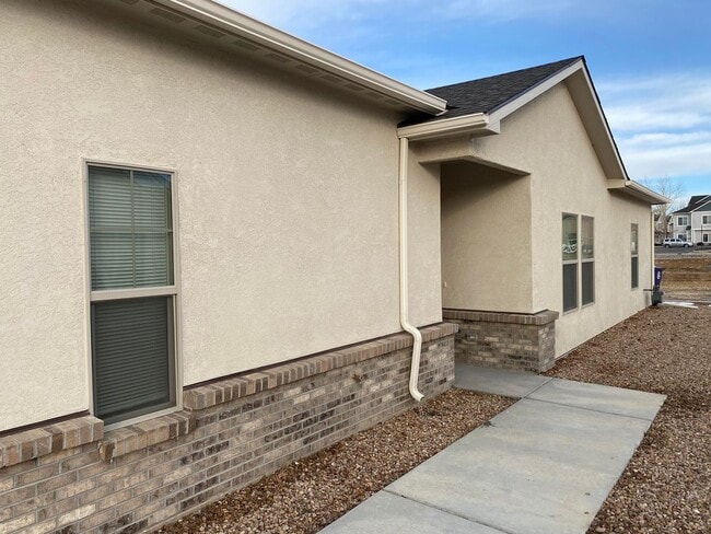 2472 Flat Top Ln in Grand Junction, CO - Building Photo - Building Photo