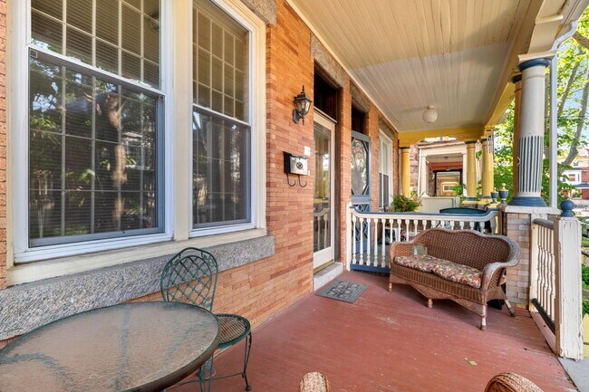 812 S Saint Bernard St in Philadelphia, PA - Building Photo - Building Photo