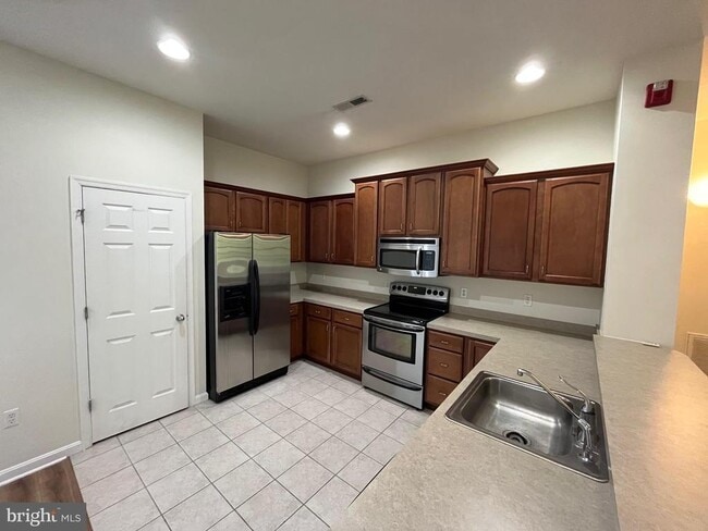 property at 17400 N Village Main Blvd