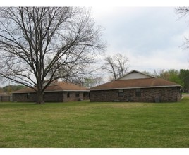 Benton Street Apartments in Bentonville, AR - Building Photo - Building Photo