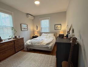 5 High Street Pl, Unit 1 in Brookline, MA - Building Photo - Building Photo