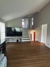 17 Shelley Dr in Massapequa, NY - Foto de edificio - Building Photo
