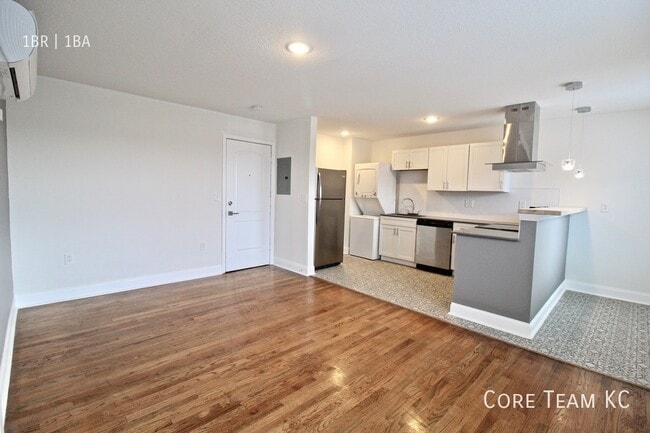 property at 1901 Olathe Blvd