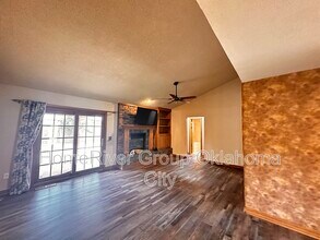 1340 Chimney Hill Rd in Yukon, OK - Building Photo - Building Photo