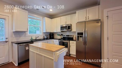 2800 Bedford Green Dr-Unit -3305 in Raleigh, NC - Building Photo - Building Photo