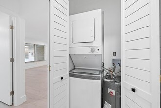 1926 Service Rd in North Palm Beach, FL - Building Photo - Building Photo