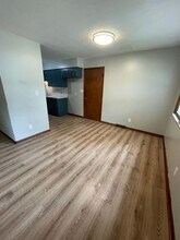 2066 N Albertha Ave in Springfield, MO - Building Photo - Building Photo