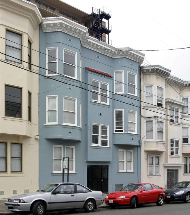 876-886 Greenwich St in San Francisco, CA - Building Photo - Building Photo