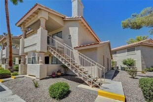 913 Falconhead Ln in Las Vegas, NV - Building Photo
