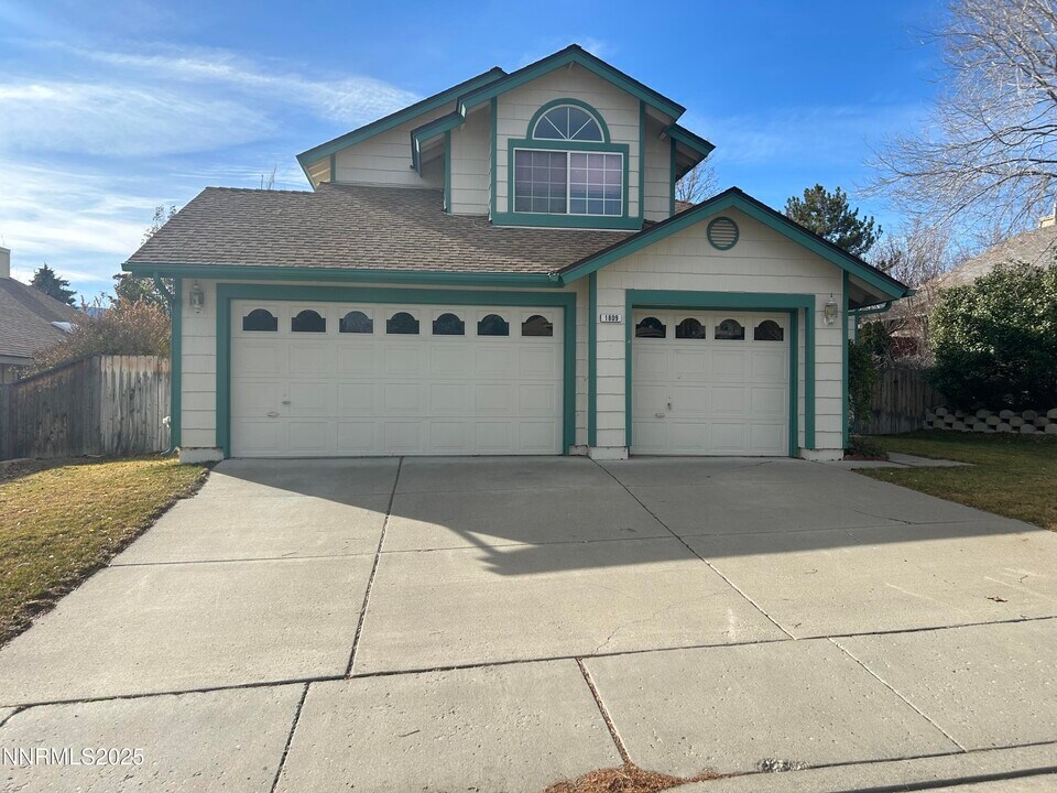 1809 Lakeland Hills Dr in Reno, NV - Building Photo