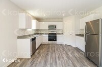 423 S Main St photo'
