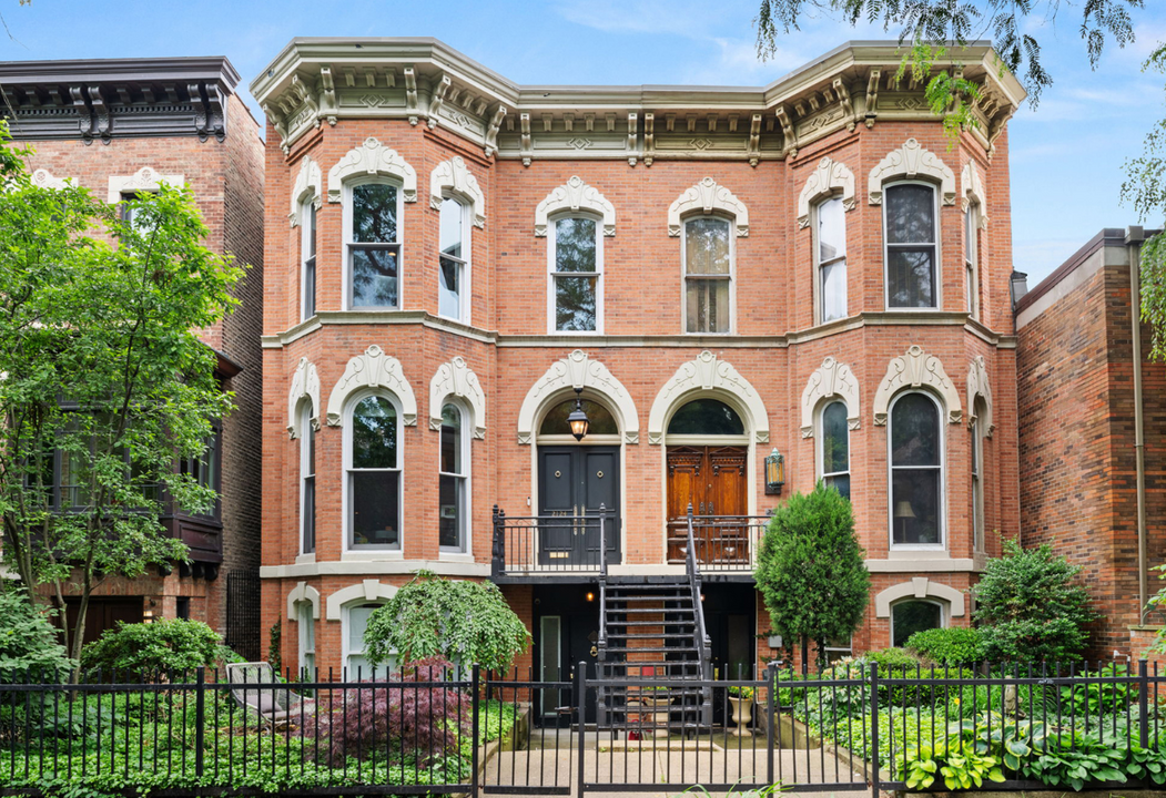 2124 N Sedgwick St, Unit Main House in Chicago, IL - Building Photo