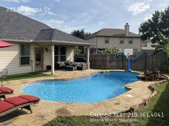 313 Bandana St in Cibolo, TX - Building Photo - Building Photo