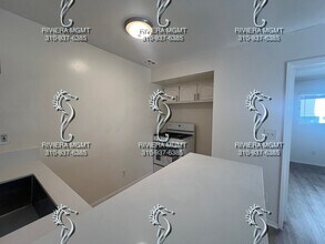 741 Manhattan Beach Blvd in Manhattan Beach, CA - Building Photo - Building Photo