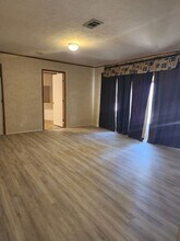 8315 Burleson Manor Rd in Manor, TX - Building Photo - Building Photo