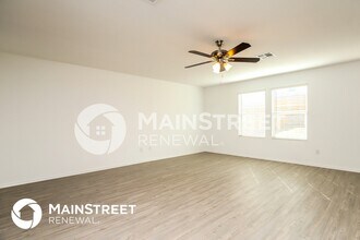 8830 McCoy Pass in Converse, TX - Foto de edificio - Building Photo