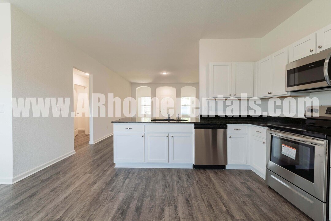 1125 Gallery Dr in Conway, AR - Building Photo