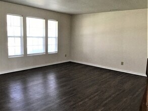 467 Sedgewick Dr in Greenfield, IN - Building Photo - Building Photo