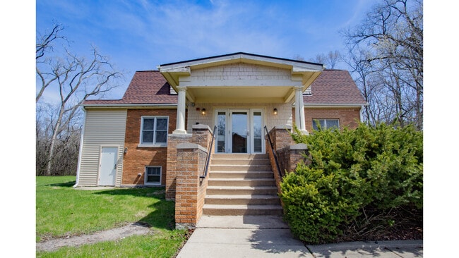 property at 1305 Oswego Rd