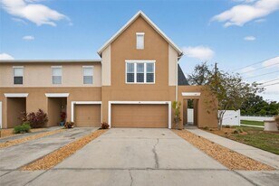4362 Tyler Cir N in St. Petersburg, FL - Building Photo