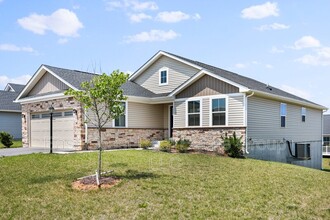 86 Porch Light Ln in Hedgesville, WV - Building Photo - Building Photo