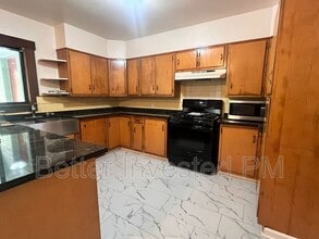 24665 Birch St in Willits, CA - Building Photo - Building Photo