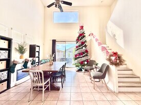 6846 S 26th Pl, Unit 4 in Phoenix, AZ - Building Photo