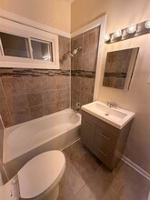 1106 Queen St NE in Washington, DC - Foto de edificio - Building Photo