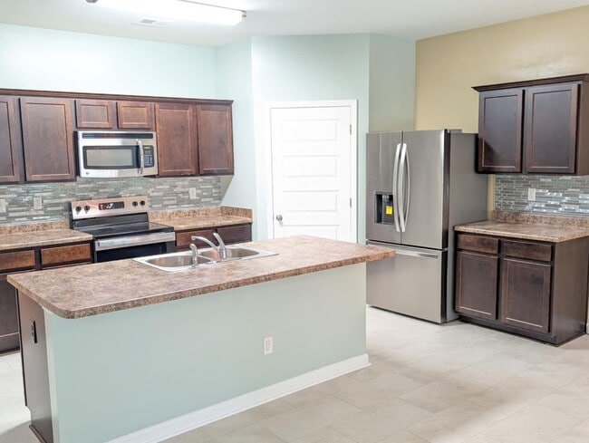 7196 Brodie Ct in Douglasville, GA - Building Photo - Building Photo