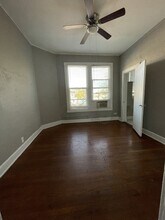 822 Ogden St-Unit -4 in San Antonio, TX - Foto de edificio - Building Photo