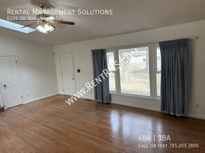 6239 SW Wanamaker Rd in Auburn, KS - Building Photo - Building Photo