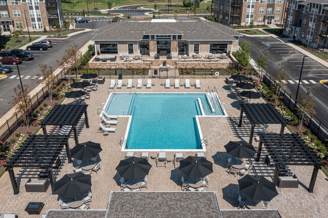 The Knoll at Stone View Apartments in Ruckersville, VA - Foto de edificio - Building Photo