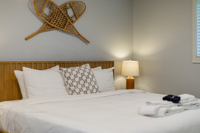 1416 E Hollow Dale Dr, Unit SI ID1249837P in Cottonwood Heights, UT - Building Photo - Building Photo