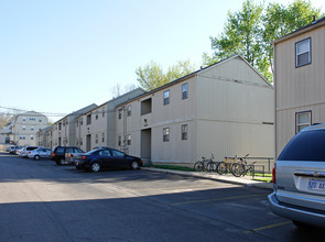 Berkeley Flats Apartments in Lawrence, KS - Building Photo - Building Photo