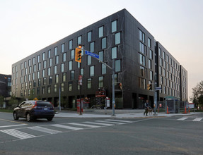 The Quad at York Phase 1 in North York, ON - Building Photo - Building Photo