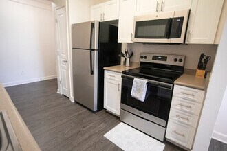2212 Brisbane Woods Way in Cary, NC - Building Photo - Building Photo