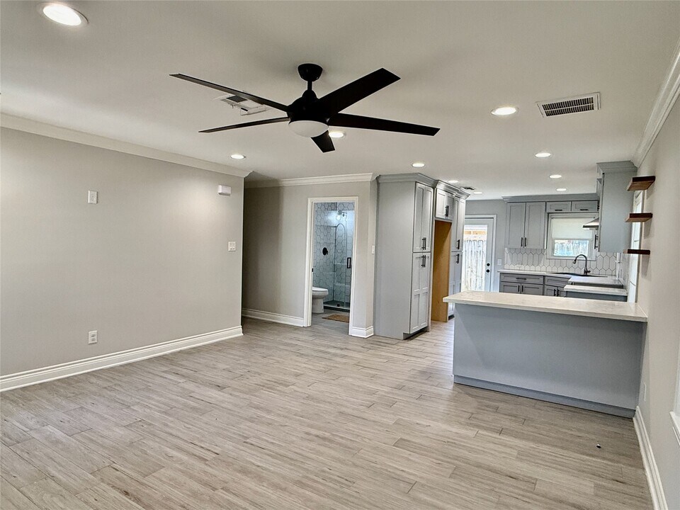 708 Crown St in Galena Park, TX - Building Photo