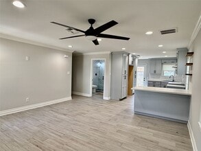 708 Crown St in Galena Park, TX - Building Photo - Building Photo