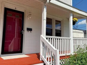 5 Sheridan Cir, Unit 5 in Winchester, MA - Building Photo - Building Photo