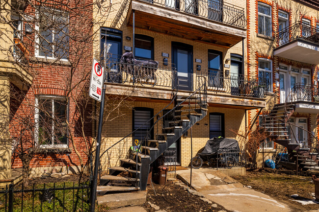 5447-5451 Chabot St in Montréal, QC - Building Photo - Building Photo