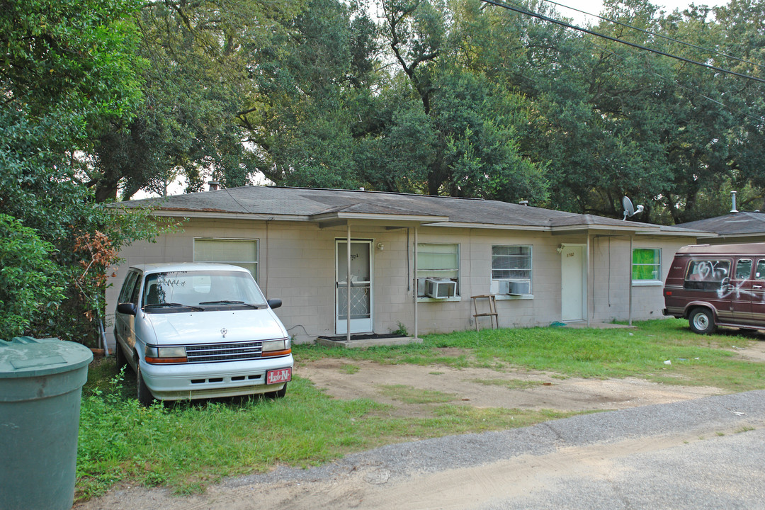 1702 Z St in Pensacola, FL - Foto de edificio