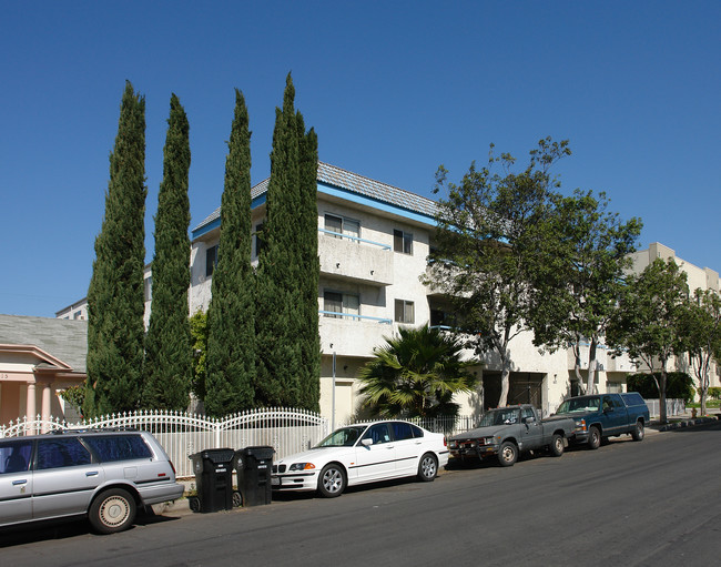 617 N Oxford Ave in Los Angeles, CA - Building Photo - Building Photo