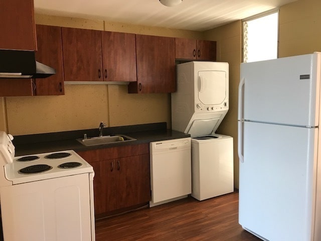 property at 95-61 Waikalani Dr