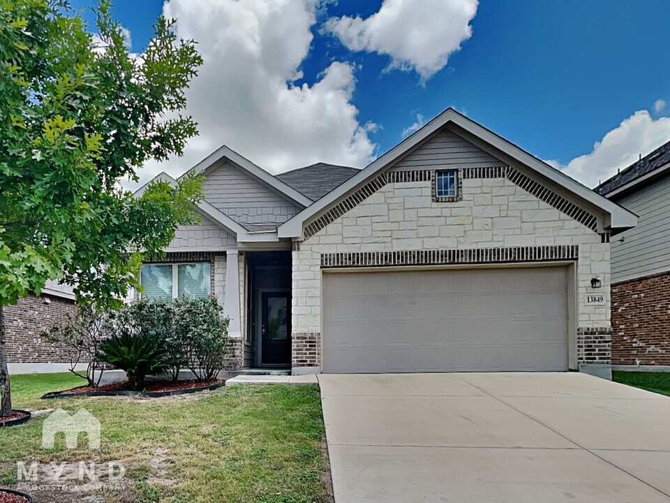 13849 Bellows Path in San Antonio, TX - Building Photo