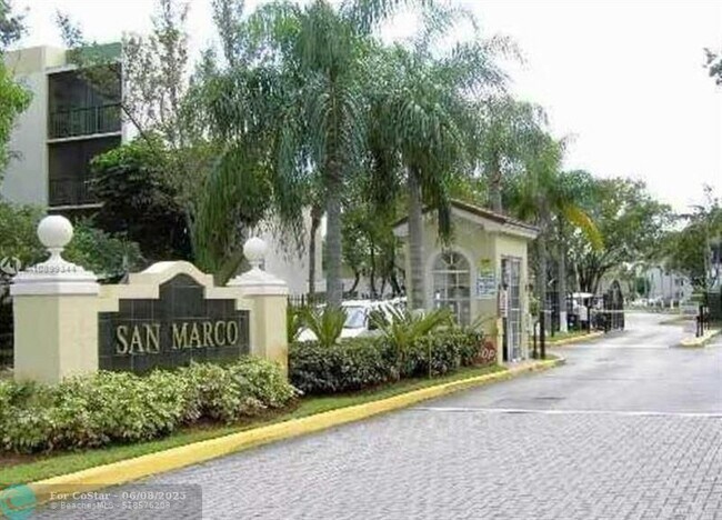 property at 8810 Fontainebleau Blvd