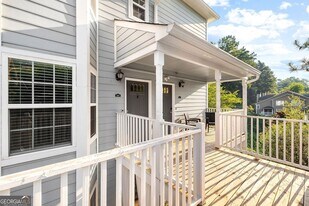 4140 Riverlook Pkwy SE in Marietta, GA - Building Photo
