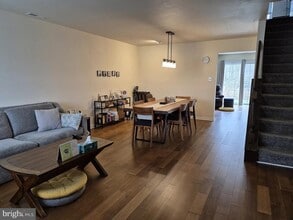 262 Tulip Tree Ct in Blue Bell, PA - Building Photo - Building Photo