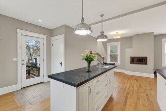 35 Everett Ave in South Portland, ME - Building Photo - Building Photo