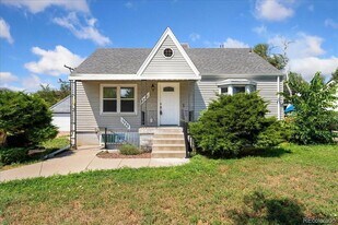 1331 Ammons St in Lakewood, CO - Building Photo